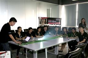 強化服務意識，提升商務能力33